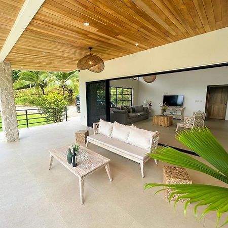 Casa River Stone Al Pie Del Rio Ojochal Exterior foto